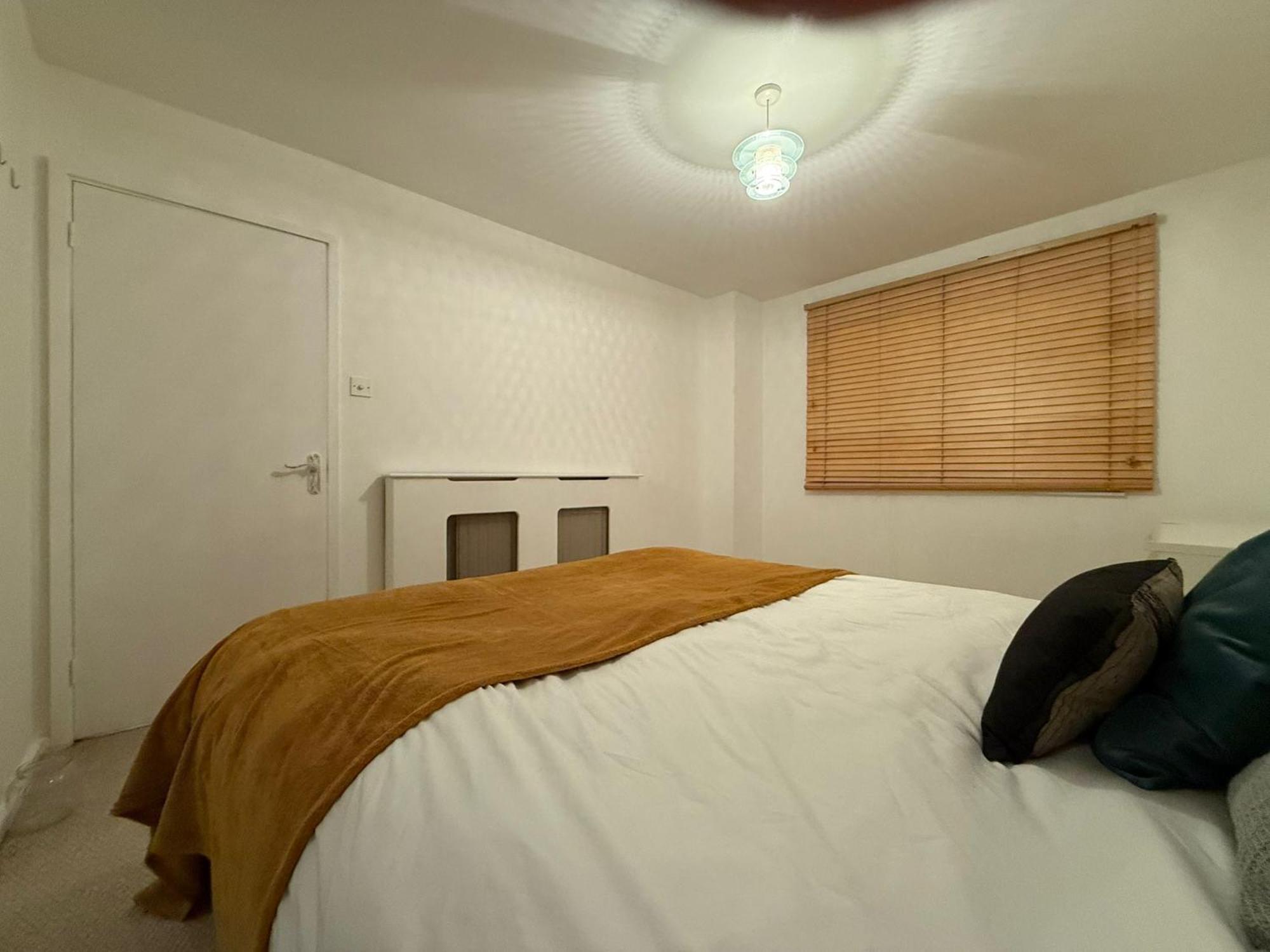3bed Only 3 Stops To Centre Апартаменты Лондон