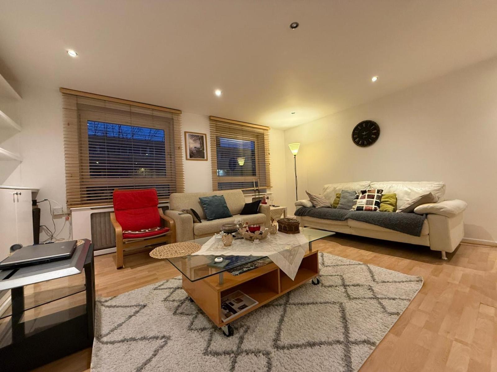 3bed Only 3 Stops To Centre Апартаменты Лондон