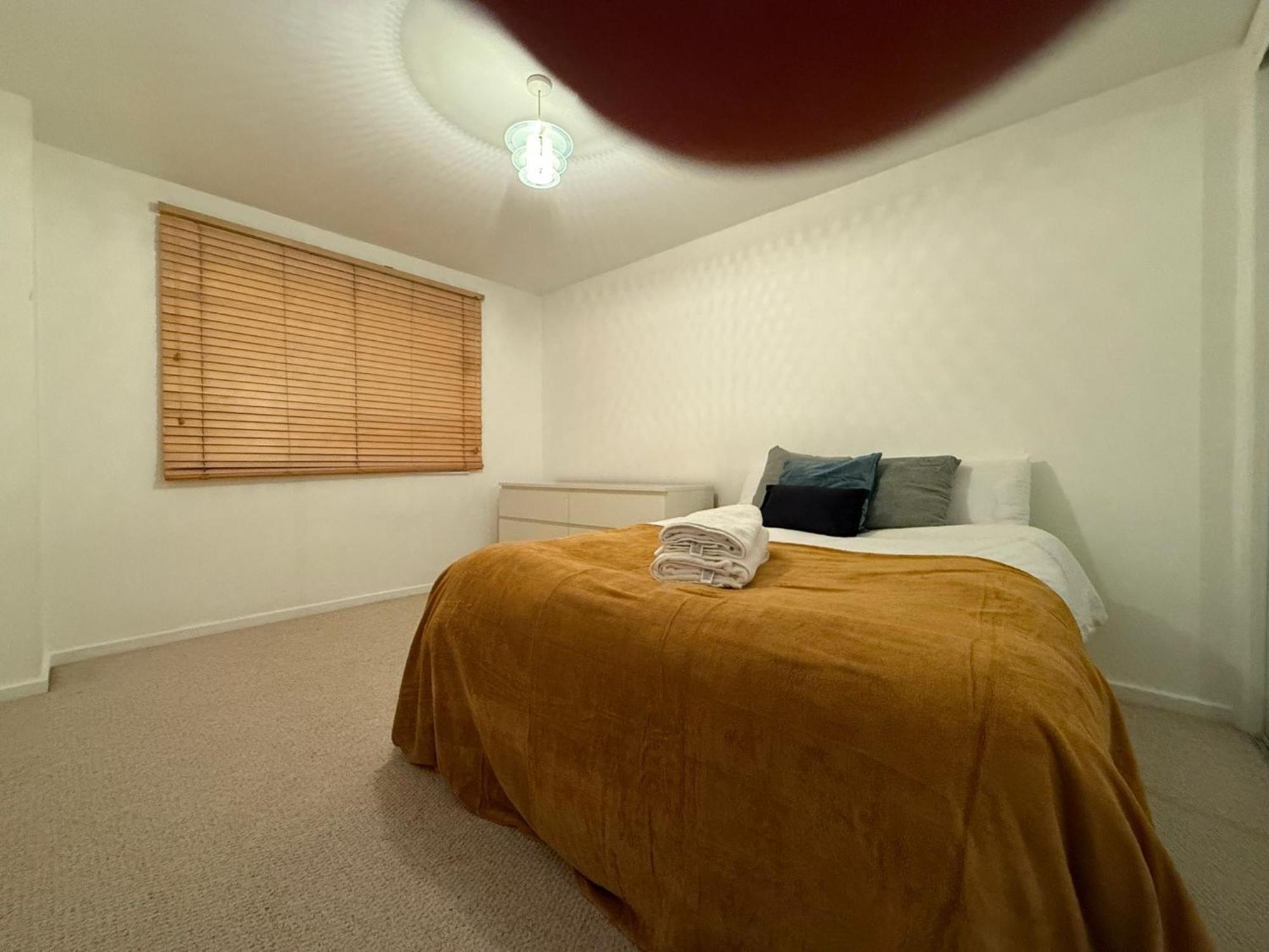 3bed Only 3 Stops To Centre Апартаменты Лондон